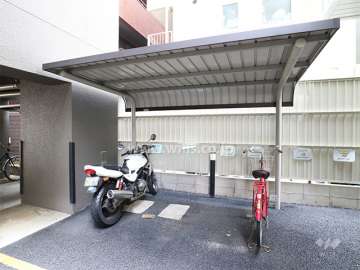 バイク置場
