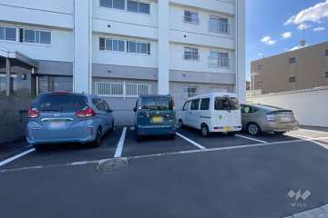 敷地内駐車場（屋外平面式）