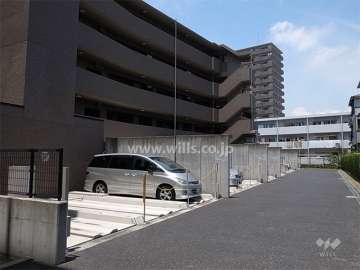 敷地内駐車場（屋外機械式）