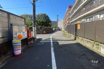 敷地南側の前面道路　