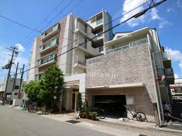 パレ西宮北口の外観（北東側から）