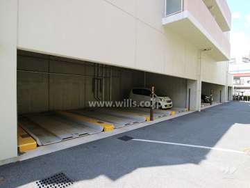 敷地内駐車場（屋内機械式）