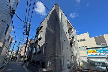 セントラルパレス中野の外観（南側から）