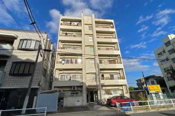 フラワーレヂデンスの外観（西側から）