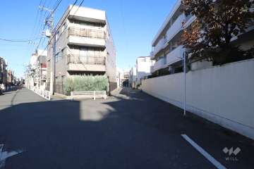 敷地北西側の前面道路