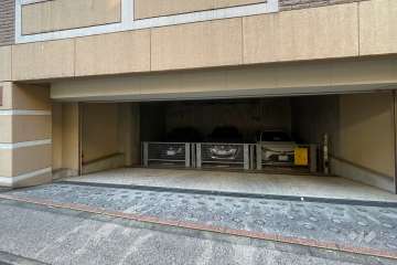 敷地内駐車場（屋内機械式）