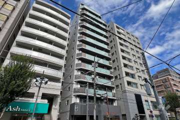 クレイシアヴァースクレイシアIDZ中野アーバンスクエアの外観（南西側から）