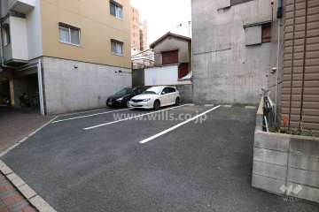 屋外平面式駐車場