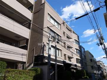 グランディオーズ甲子園口の外観（南西側から）