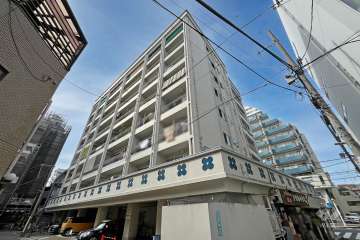 シャンボール中野の外観（北東側から）