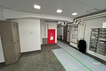 エントランスホール