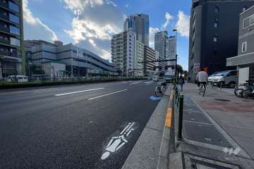 敷地南側の前面道路　　