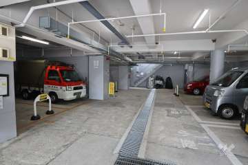 敷地内駐車場（屋内平面式）