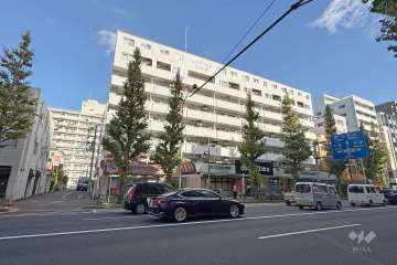 モンテベルデ新中野の外観（南西側から）