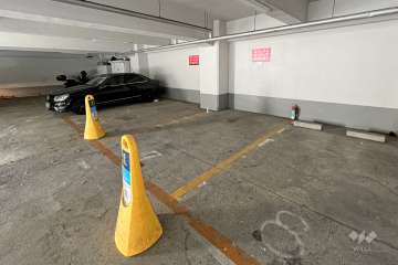 敷地内駐車場（屋内平面式）