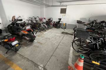 駐輪場とバイク置場