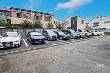 敷地内駐車場（屋外平面式）2