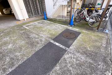 敷地内駐車場（屋外平面式）