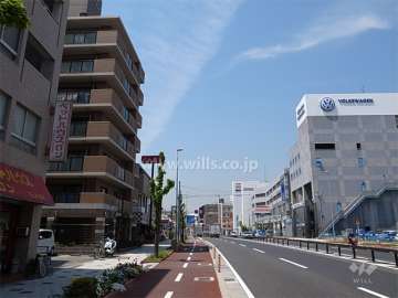敷地北側は国道2号線に面しています。