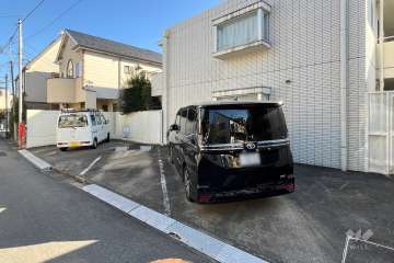 敷地内駐車場（屋外平面式）