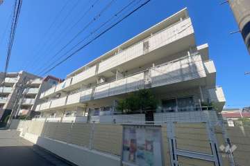 藤和中野コープの外観（南東側から）