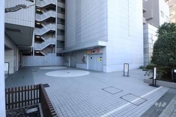 敷地内駐車場（屋内機械式）