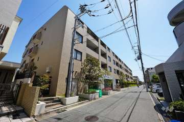 甲子園四番町パークハウスの外観（西側から）