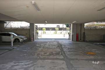 敷地内駐車場（屋内機械式）