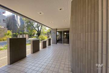 エントランスアプローチ