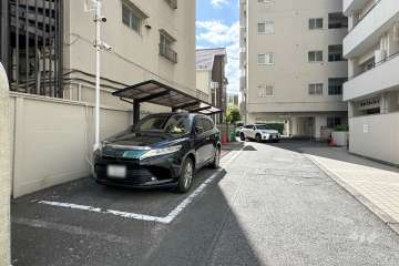 敷地内駐車場（屋外平面式）