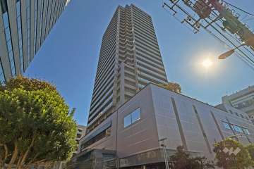 中野サンクォーレタワーの外観（北西側から）