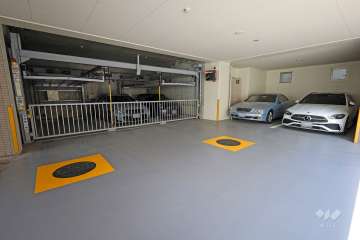 敷地内駐車場（屋内機械式・屋内平面式）