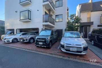 敷地内駐車場（屋外平面式）