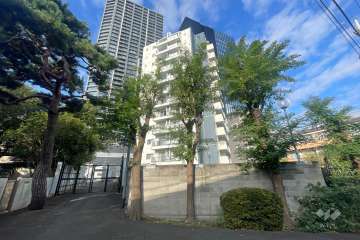 中野パークハウスの外観（南東側から）