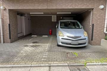 敷地内駐車場（屋内平面式）