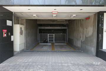 敷地内駐車場（屋内機械式）