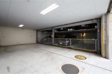 敷地内駐車場（屋内機械式）