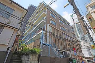 東中野コーポの外観（南東側から）