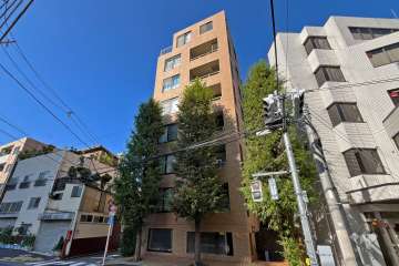 ホームズ東中野の外観（南側から）