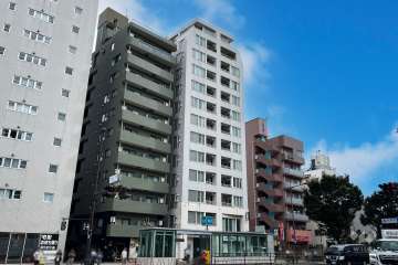 アクシルコート東中野の外観（北西側から）