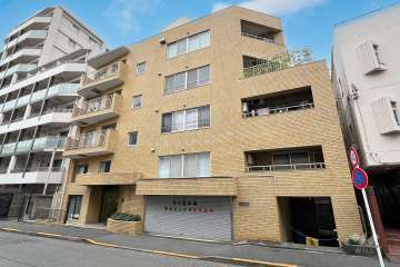 東中野パークハウスの外観（南西側から）