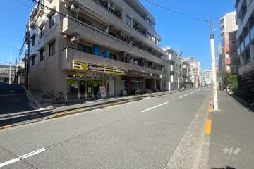 敷地北西側の前面道路　