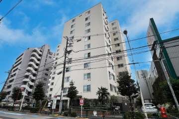 藤和東中野コープの外観（北西側から）