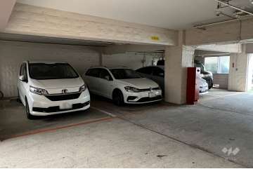 敷地内駐車場（屋内平面式）