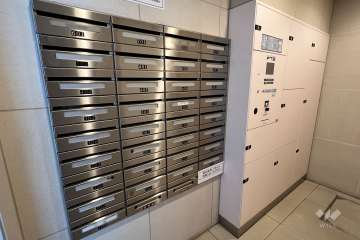 宅配ボックスと共用ポスト