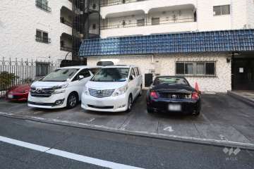 敷地内駐車場（屋外平面式）