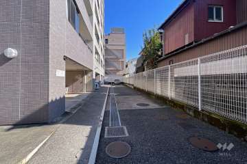 駐車場の出入り口