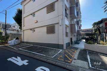 敷地内駐車場（屋外平面式）