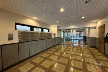 エントランスホール