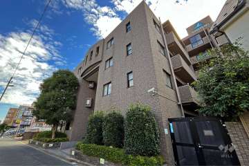 サーパス方南町の外観（北西側から）